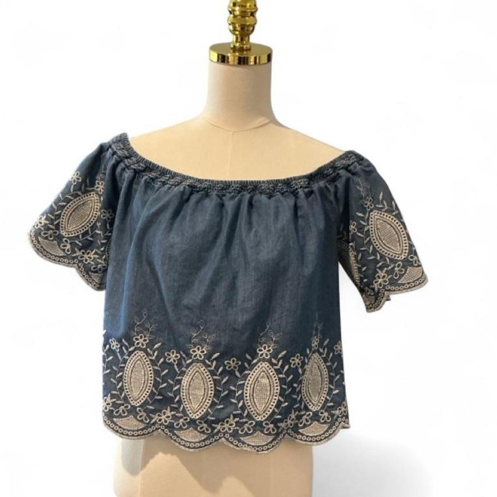 Romeo + Juliet Couture Blouse Womens Medium Blue Excellent Embroidered Boho Top